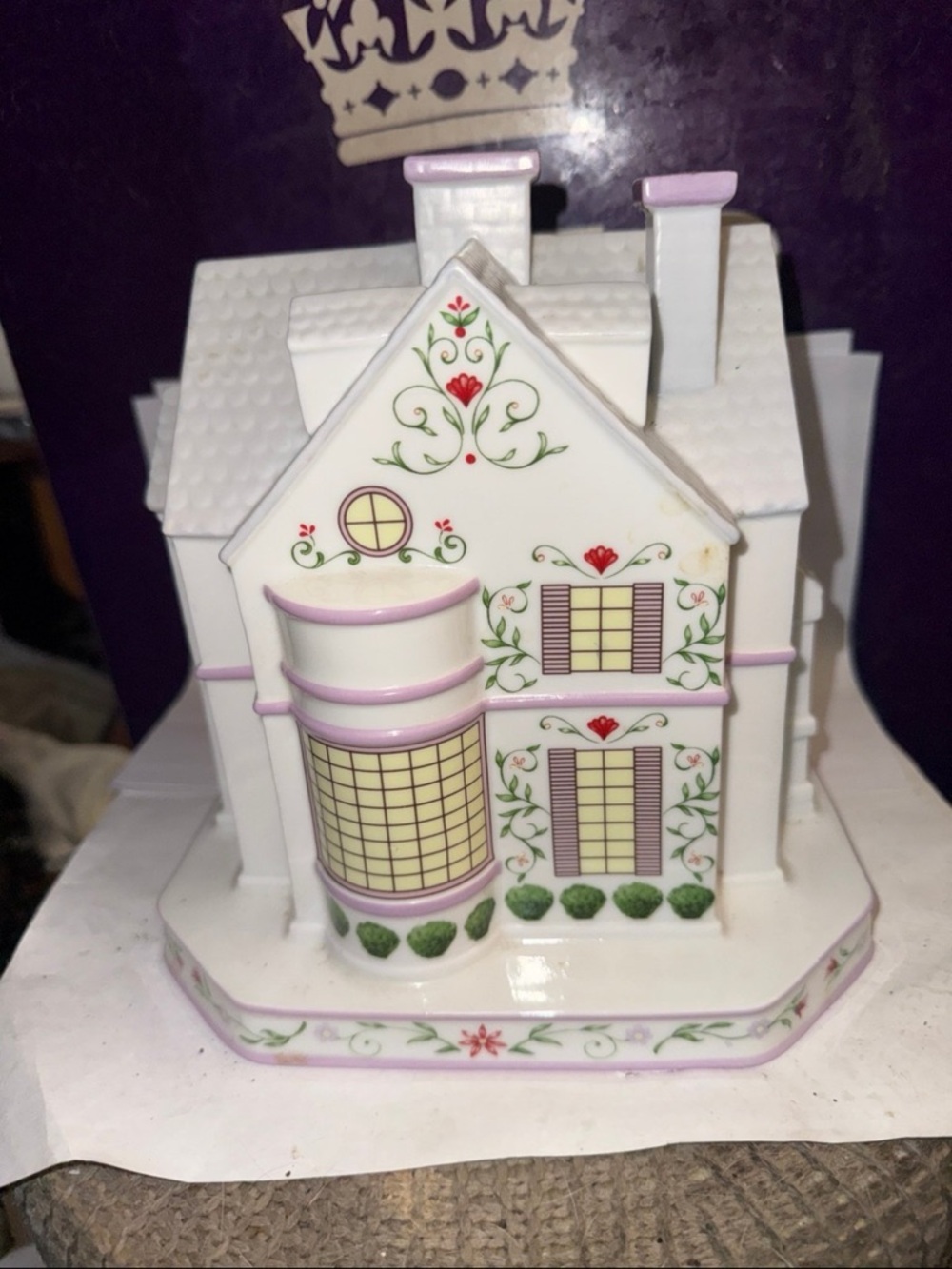 RARE Lenox Towel Holder with metal ring holders